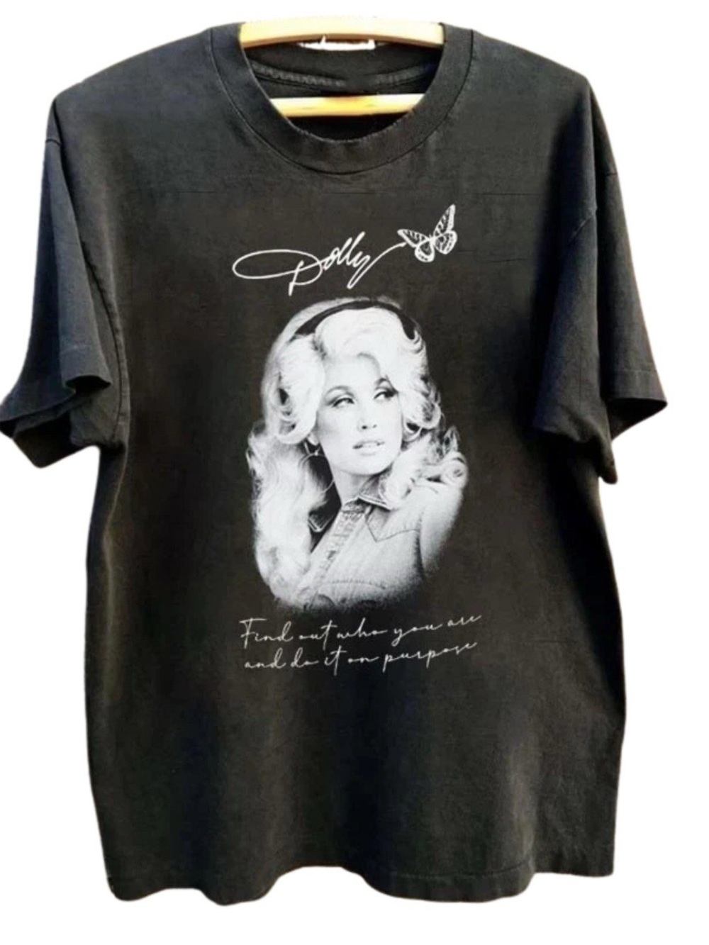 Dolly Parton Quote Portrait Graphic T-shirt Country Music Nashville Fan Gift